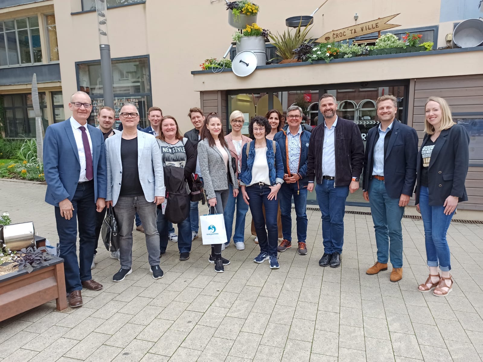 Saarländische Stadt- und Citymanager treffen sich zum grenzüberschreitenden Erfahrungsaustausch mit Kollegen aus Saargemünd