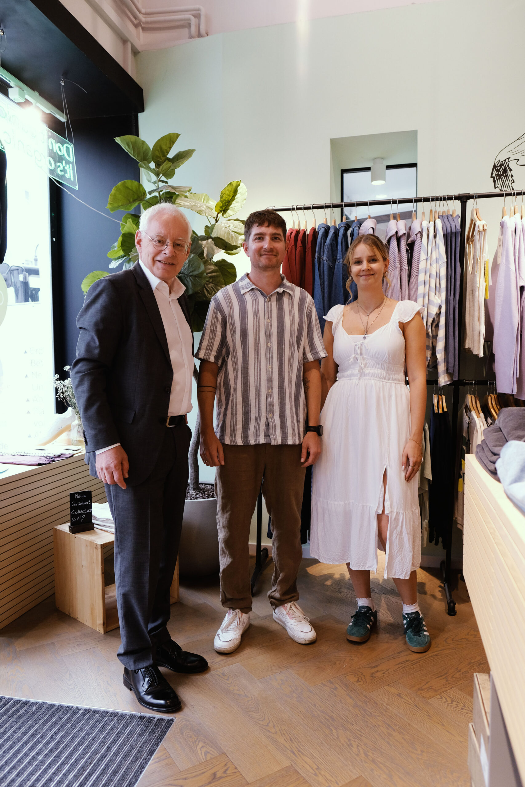 Rundgang Servicestelle Handel und Wirtschaftsminister Barke, Sommertour 2026